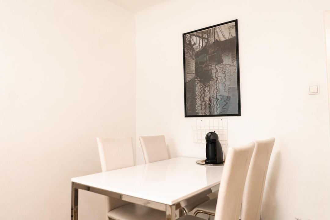 Central Living - Stephansdom Apartments Βιέννη Δωμάτιο φωτογραφία